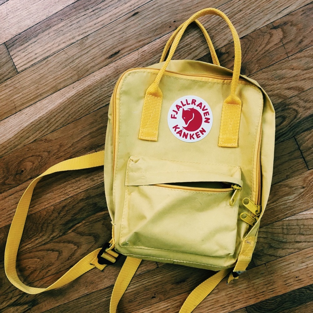 (Faux) Fjallraven Mini Kanken Backpack